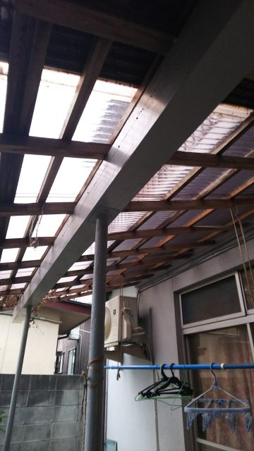 姫路市　木製テラス屋根張替工事