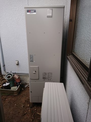 姫路市　電気温水器からエコキュートへ取替え
