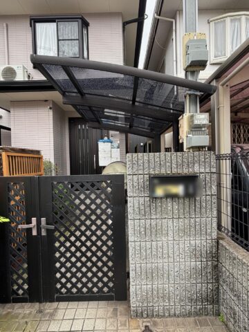 姫路市　雹被害のｶｰﾎﾟｰﾄ屋根材貼替